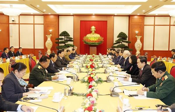 ttxvn_cuoc gap cap cao Viet Nam-Lao 1.jpg
