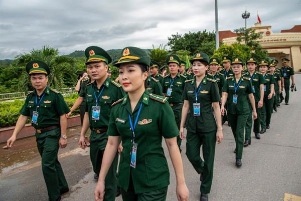 Sĩ quan trẻ Bộ đội Biên phòng Việt Nam - Lào thắm tình đoàn kết ảnh 1