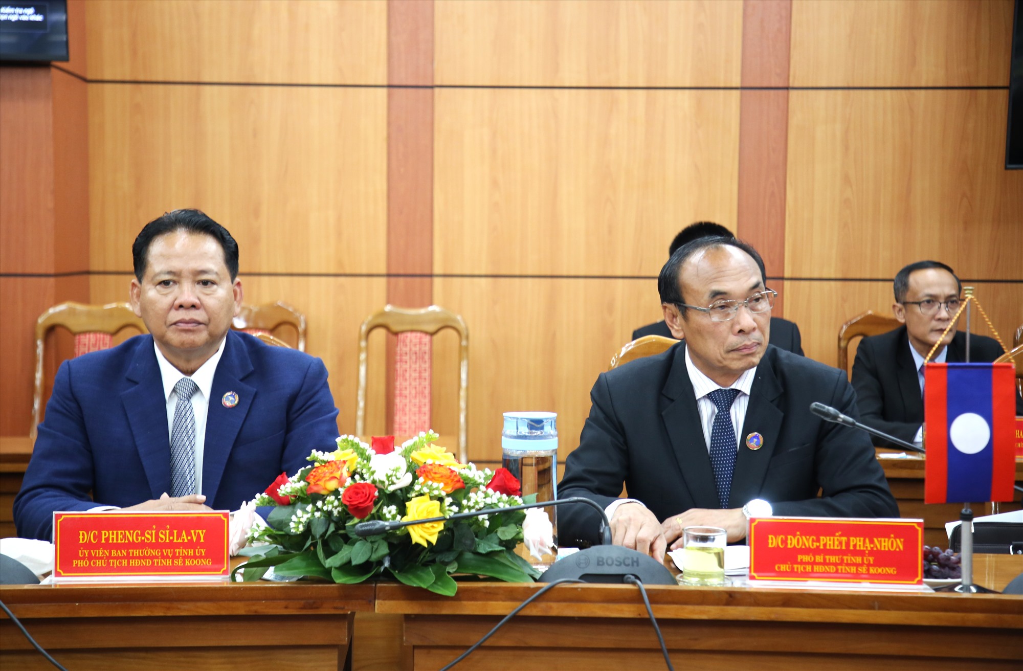 Lãnh đạo HĐND tỉnh Sê Kông chúc Tết Thường trực HĐND tỉnh Quảng Nam. Ảnh: Đ.N